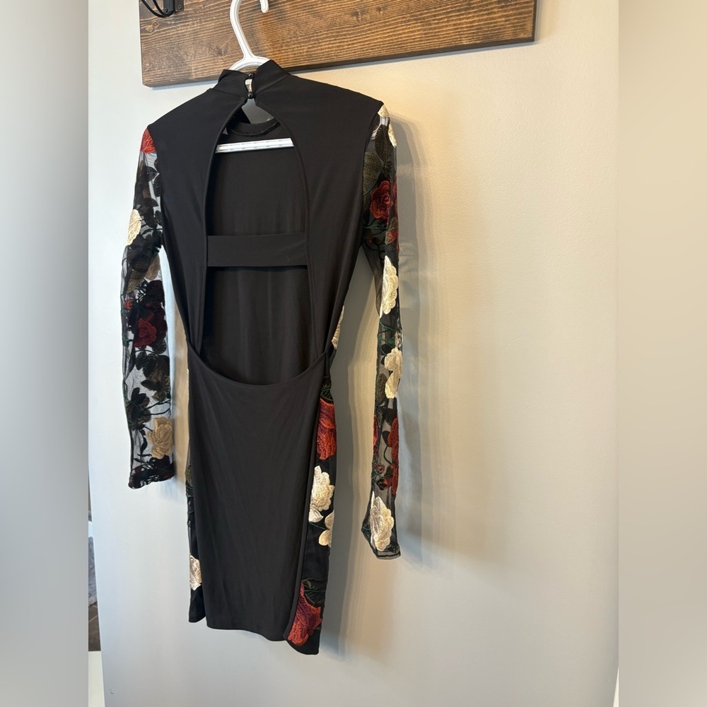K. Jen black, red & cream floral embroidered long sleeve bodycon dress size S - Picture 6 of 10